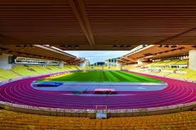 在输给骑士后，雄鹿本赛季面对东部前四球队仍未尝一胜