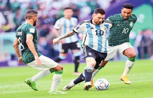 NBA｜时隔6年单手灌篮 库里：我生涯最后一灌